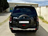 Mitsubishi Pajero-2
