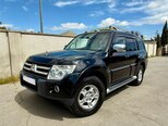 Mitsubishi Pajero-6
