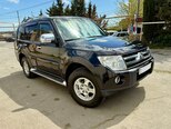 Mitsubishi Pajero-3