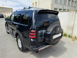 Mitsubishi Pajero-10