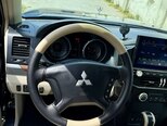 Mitsubishi Pajero-12