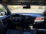 Mitsubishi Outlander-11