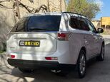 Mitsubishi Outlander-9