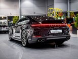Porsche Panamera-6