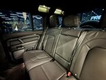 Land Rover Defender-10