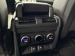 Land Rover Defender-9