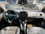Chevrolet Cruze-16