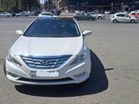 Hyundai Sonata-1