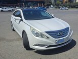 Hyundai Sonata-2