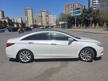 Hyundai Sonata-4