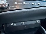 Lexus ES 300h-16