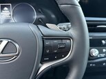 Lexus ES 300h-13