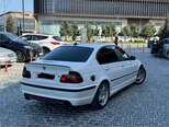 BMW 320-4