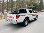 Mitsubishi L200-4