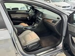 Hyundai Sonata-12