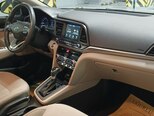Hyundai Elantra-9