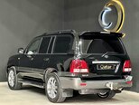 Toyota Land Cruiser-7