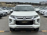 Mitsubishi L200-1