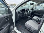 Mitsubishi L200-11