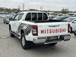 Mitsubishi L200-5