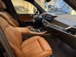 BMW X7-11