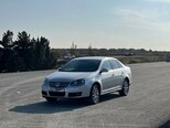 Volkswagen Jetta-4