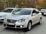 Volkswagen Jetta-1
