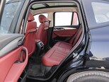 BMW iX3-11