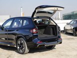 BMW iX3-6