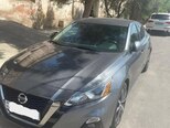 Nissan Altima-1