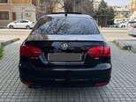 Volkswagen Jetta-2