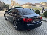 Volkswagen Jetta-4