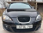 SEAT Leon-1