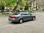 Volkswagen Jetta-10