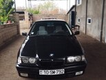 BMW 320-1