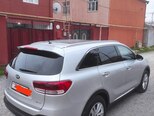 Kia Sorento-8