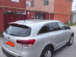 Kia Sorento-13