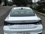 Hyundai Elantra-7