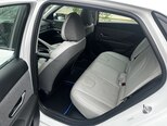 Hyundai Elantra-12