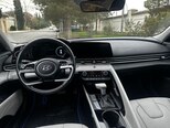 Hyundai Elantra-9