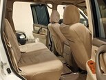 Toyota Land Cruiser-17