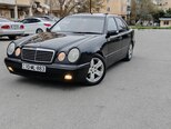 Mercedes E 280-1