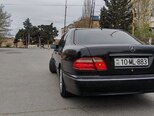 Mercedes E 280-8