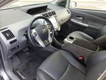 Toyota Prius V-10