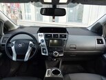 Toyota Prius V-9
