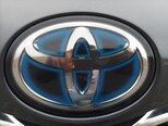 Toyota Prius V-17