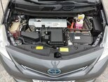 Toyota Prius V-20