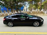 Nissan Maxima-5