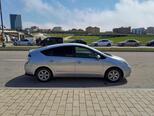 Toyota Prius-19