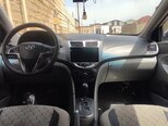Hyundai Accent-17